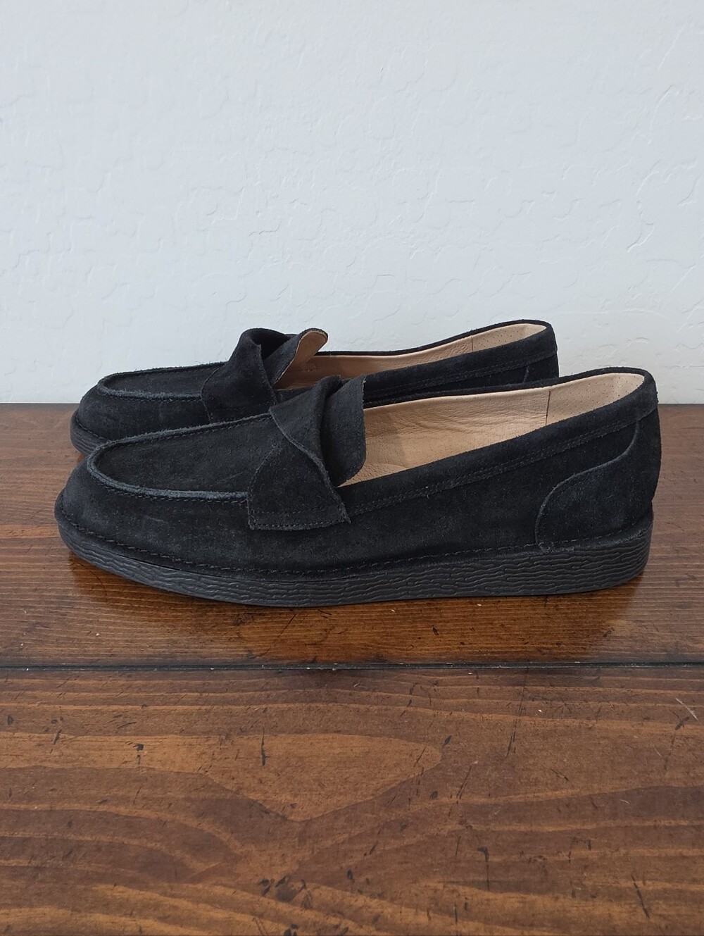 Brioso Clarence Black Suede Twisted Loafers Comfort Flats APMA Womens Sz 8.5 NWT